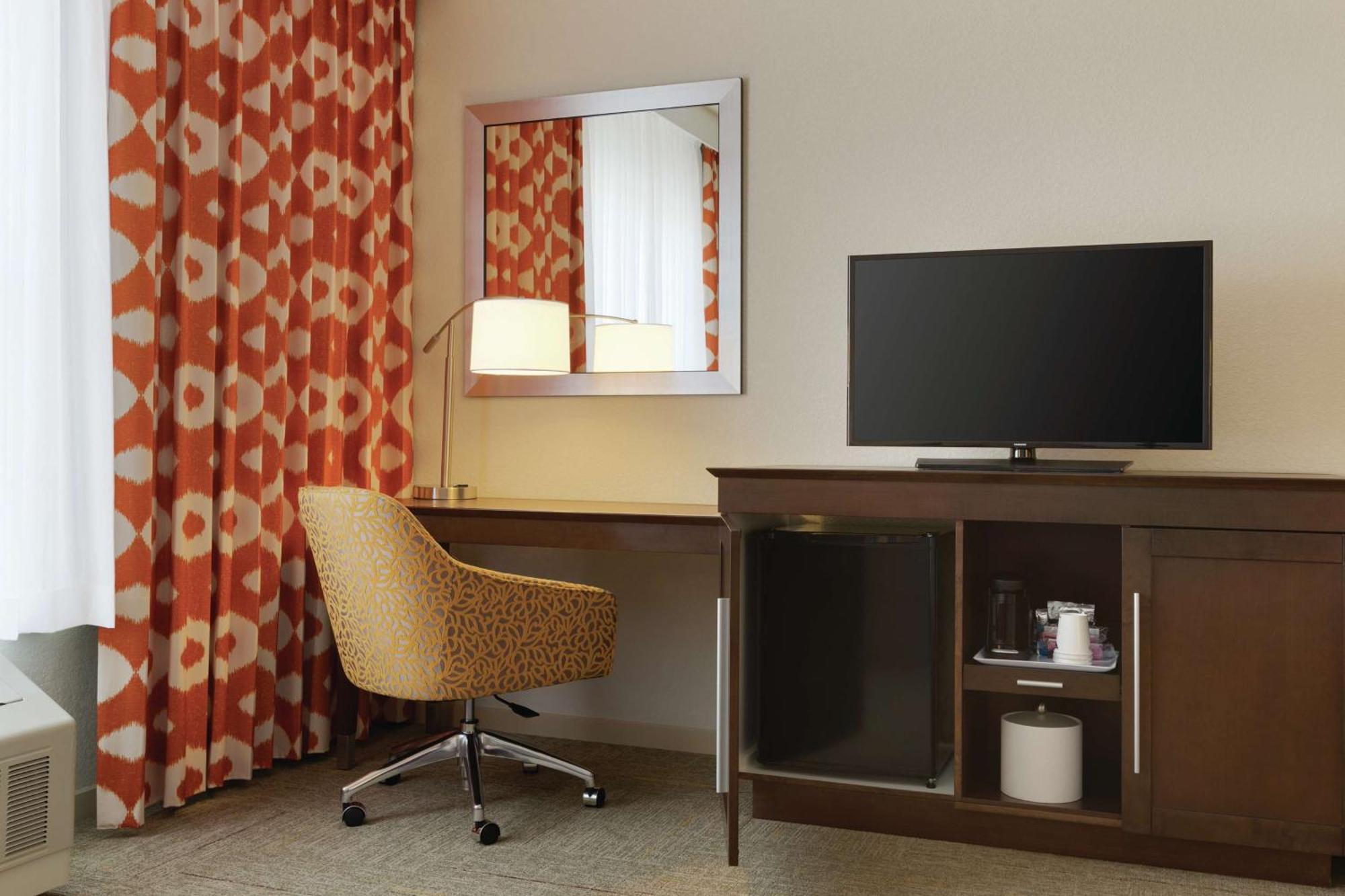 Hampton Inn, St. Albans Vt Extérieur photo