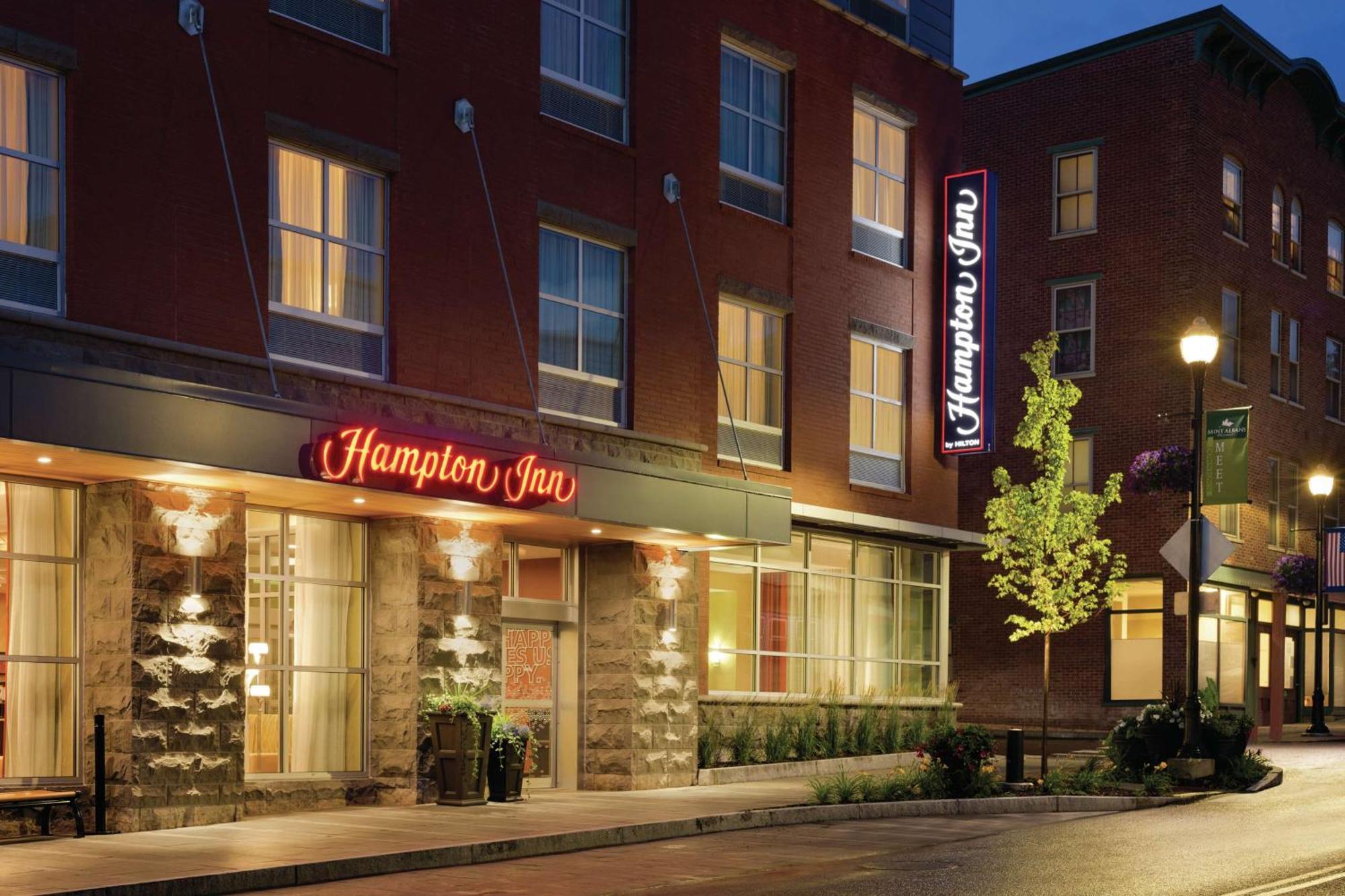 Hampton Inn, St. Albans Vt Extérieur photo